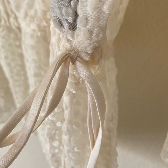 HALEBOB Cream Sheer Shirt size:S - Picture 2 of 8